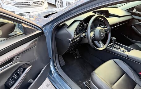 Mazda 3, 2022 год, 1 999 000 рублей, 8 фотография