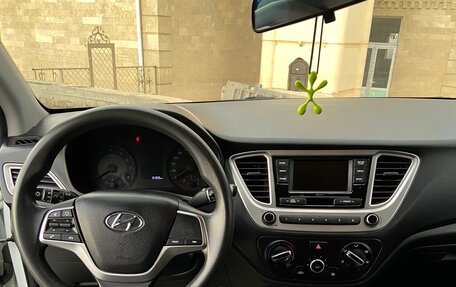 Hyundai Solaris II рестайлинг, 2020 год, 1 150 000 рублей, 10 фотография