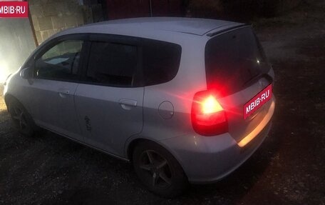 Honda Fit III, 2003 год, 520 000 рублей, 2 фотография