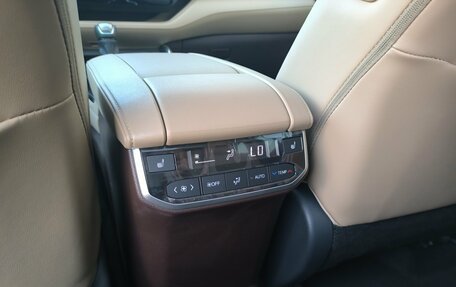 Toyota Highlander, 2025 год, 6 250 000 рублей, 29 фотография