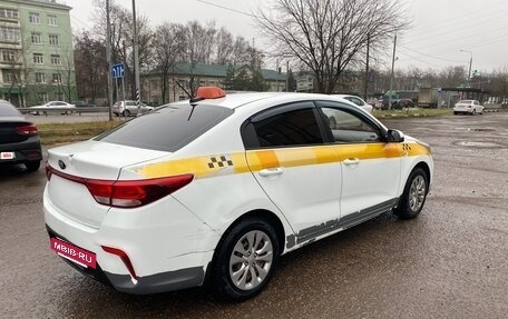 KIA Rio IV, 2018 год, 770 000 рублей, 4 фотография