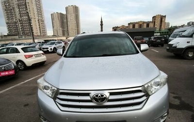 Toyota Highlander III, 2012 год, 1 700 000 рублей, 1 фотография
