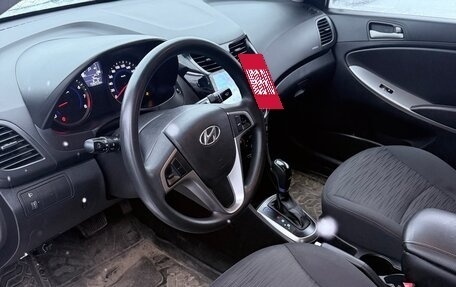 Hyundai Solaris II рестайлинг, 2015 год, 850 000 рублей, 8 фотография