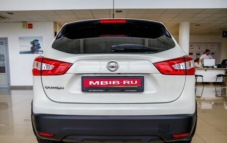 Nissan Qashqai, 2015 год, 1 280 000 рублей, 6 фотография