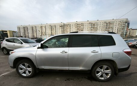Toyota Highlander III, 2012 год, 1 700 000 рублей, 3 фотография