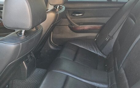 BMW 3 серия, 2011 год, 1 020 000 рублей, 18 фотография