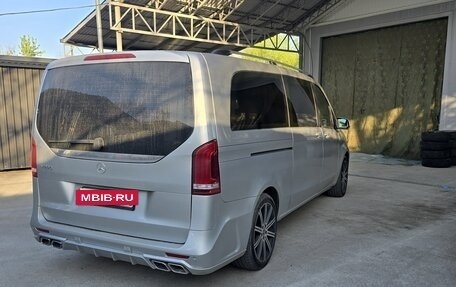 Mercedes-Benz V-Класс, 2019 год, 6 000 000 рублей, 2 фотография