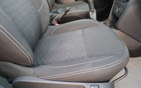 Renault Logan II, 2020 год, 685 000 рублей, 11 фотография