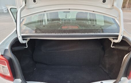 Renault Logan II, 2020 год, 685 000 рублей, 14 фотография