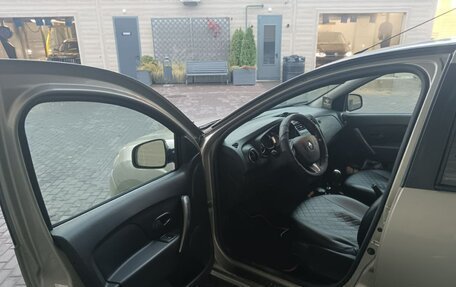 Renault Sandero II рестайлинг, 2015 год, 650 000 рублей, 8 фотография