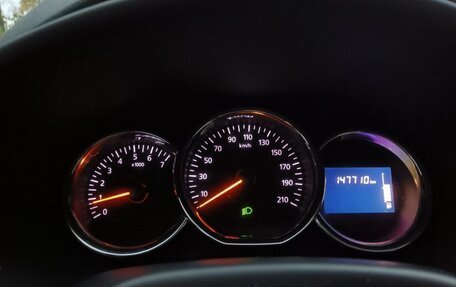 Renault Sandero II рестайлинг, 2015 год, 650 000 рублей, 11 фотография