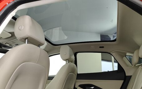 Jaguar E-Pace, 2019 год, 3 099 000 рублей, 33 фотография