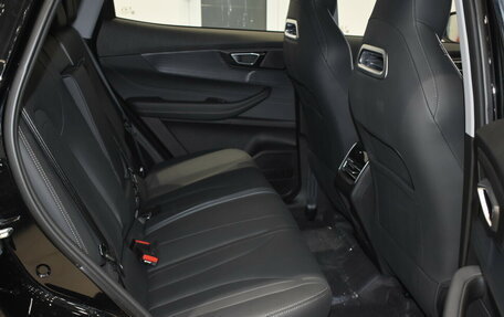 Chery Tiggo 4 I рестайлинг, 2025 год, 2 099 000 рублей, 8 фотография