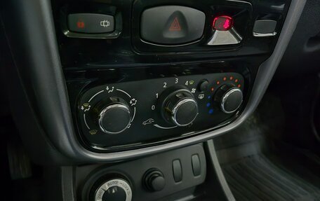 Renault Duster I рестайлинг, 2012 год, 860 000 рублей, 18 фотография