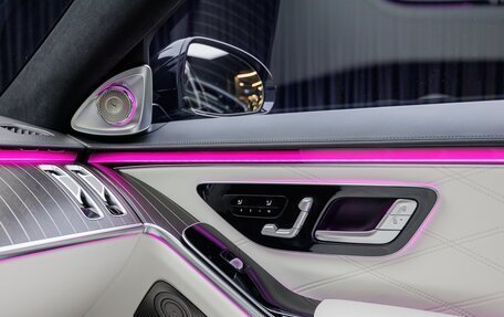 Mercedes-Benz Maybach S-Класс, 2025 год, 31 500 000 рублей, 27 фотография