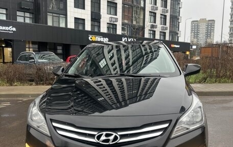 Hyundai Solaris II рестайлинг, 2015 год, 998 000 рублей, 3 фотография