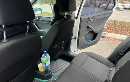 Skoda Rapid I, 2014 год, 900 000 рублей, 7 фотография