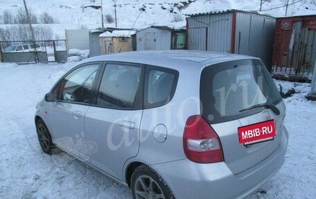 Honda Jazz I рестайлинг, 2002 год, 250 000 рублей, 3 фотография