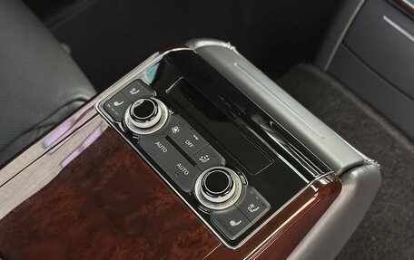 Audi A8, 2013 год, 1 749 000 рублей, 25 фотография