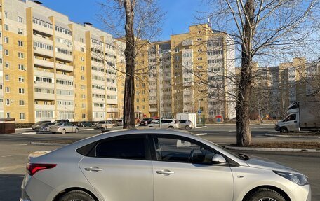 Hyundai Solaris II рестайлинг, 2021 год, 1 500 000 рублей, 4 фотография