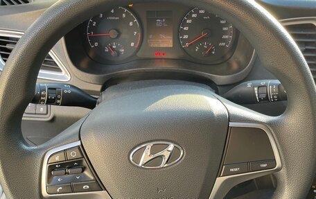 Hyundai Solaris II рестайлинг, 2021 год, 1 500 000 рублей, 10 фотография