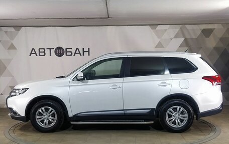 Mitsubishi Outlander III рестайлинг 3, 2015 год, 1 515 000 рублей, 4 фотография