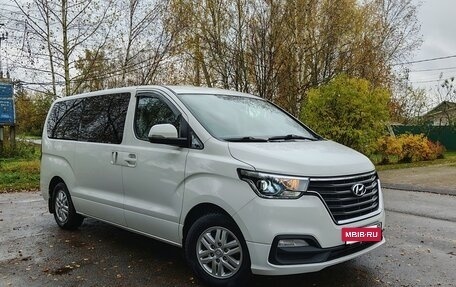 Hyundai H-1 II рестайлинг, 2021 год, 3 490 000 рублей, 12 фотография