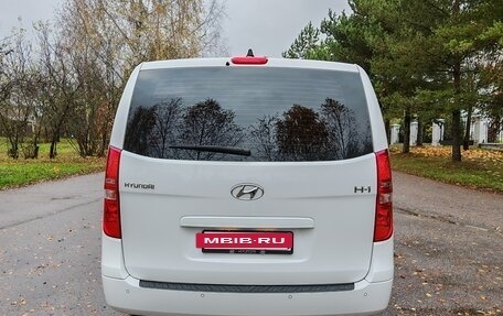 Hyundai H-1 II рестайлинг, 2021 год, 3 490 000 рублей, 6 фотография