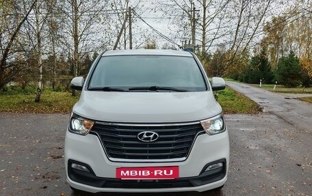 Hyundai H-1 II рестайлинг, 2021 год, 3 490 000 рублей, 5 фотография