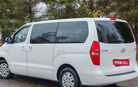 Hyundai H-1 II рестайлинг, 2021 год, 3 490 000 рублей, 13 фотография