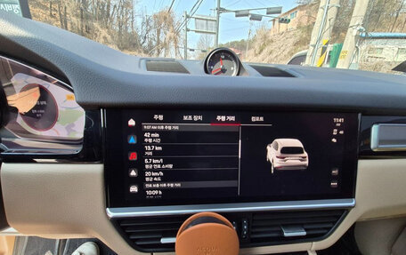 Porsche Cayenne III, 2022 год, 8 470 000 рублей, 10 фотография