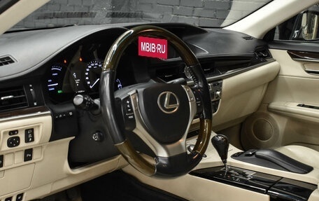 Lexus ES VII, 2012 год, 2 190 000 рублей, 20 фотография