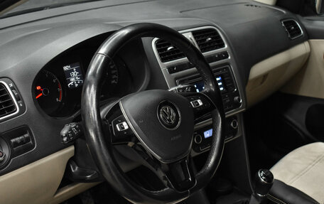 Volkswagen Polo VI (EU Market), 2017 год, 1 050 000 рублей, 15 фотография