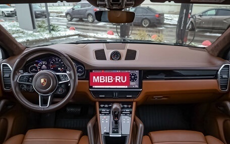 Porsche Cayenne III, 2018 год, 7 950 000 рублей, 12 фотография