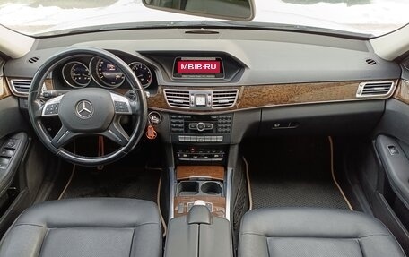 Mercedes-Benz E-Класс, 2013 год, 1 499 000 рублей, 13 фотография