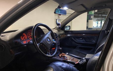 BMW 5 серия, 2001 год, 600 000 рублей, 18 фотография