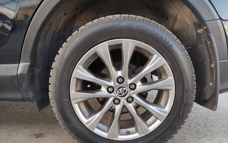 Toyota RAV4, 2018 год, 2 690 000 рублей, 12 фотография