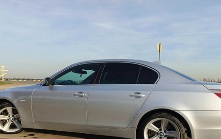 BMW 5 серия, 2003 год, 1 390 000 рублей, 9 фотография