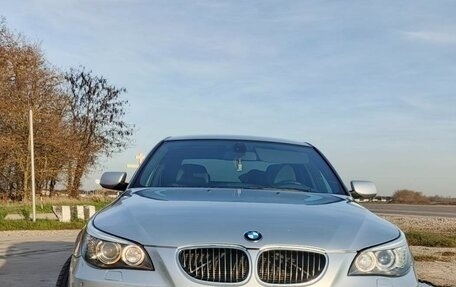 BMW 5 серия, 2003 год, 1 390 000 рублей, 5 фотография