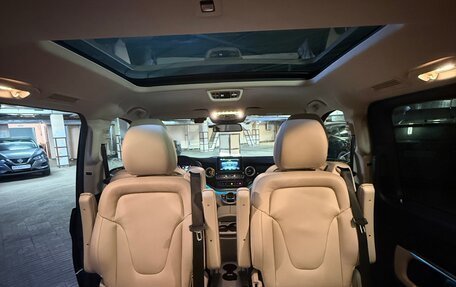 Mercedes-Benz V-Класс, 2018 год, 8 200 000 рублей, 9 фотография