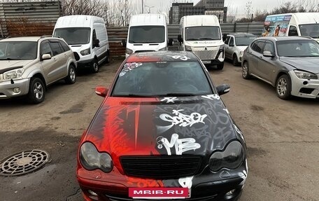 Mercedes-Benz C-Класс, 2004 год, 380 000 рублей, 3 фотография