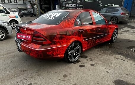 Mercedes-Benz C-Класс, 2004 год, 380 000 рублей, 4 фотография