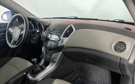 Chevrolet Cruze II, 2013 год, 772 000 рублей, 10 фотография