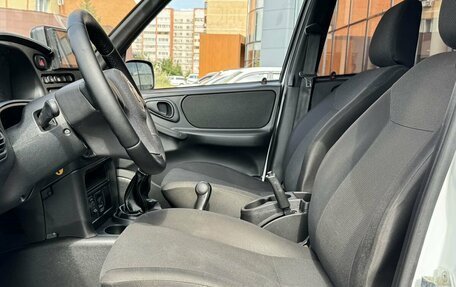 Chevrolet Niva I рестайлинг, 2015 год, 425 342 рублей, 12 фотография