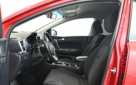 KIA Sportage IV рестайлинг, 2018 год, 2 250 000 рублей, 10 фотография