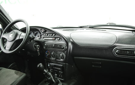 Chevrolet Niva I рестайлинг, 2017 год, 725 000 рублей, 6 фотография