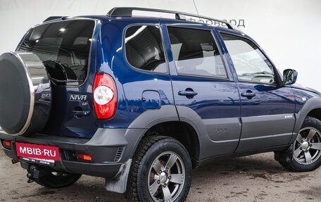 Chevrolet Niva I рестайлинг, 2017 год, 725 000 рублей, 3 фотография