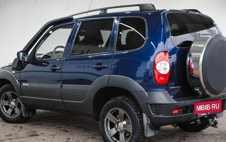 Chevrolet Niva I рестайлинг, 2017 год, 725 000 рублей, 4 фотография