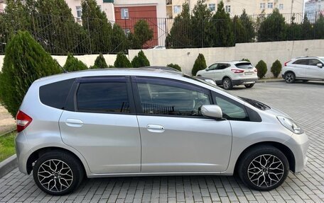 Honda Fit III, 2012 год, 1 200 000 рублей, 1 фотография