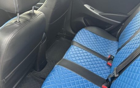 Hyundai Solaris II рестайлинг, 2015 год, 1 050 000 рублей, 17 фотография